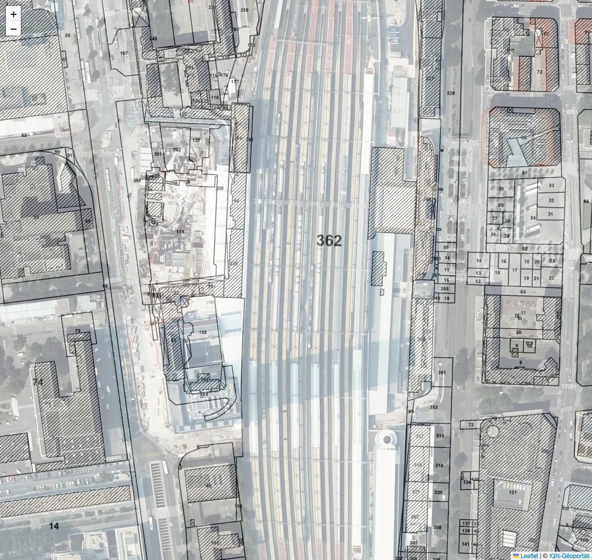 Vue satellite et parcellaire de l'application de prospection Spotlead